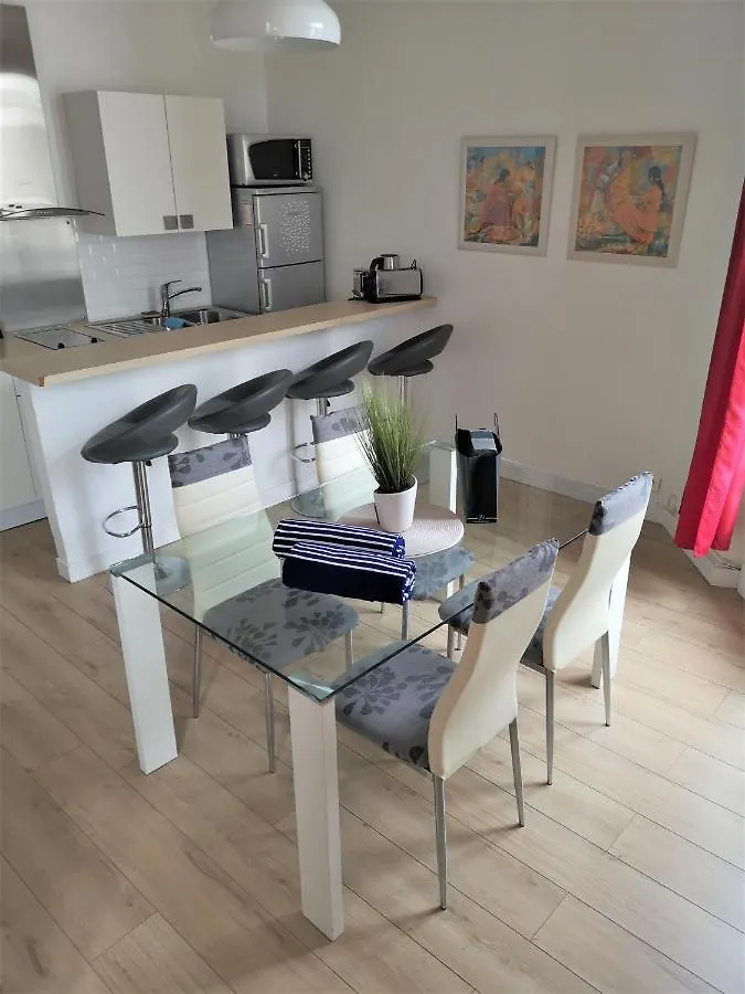 Cannes Mimosas Apartment